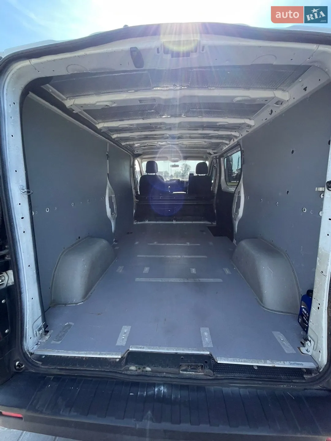2015 Renault Trafic - мініатюра 13