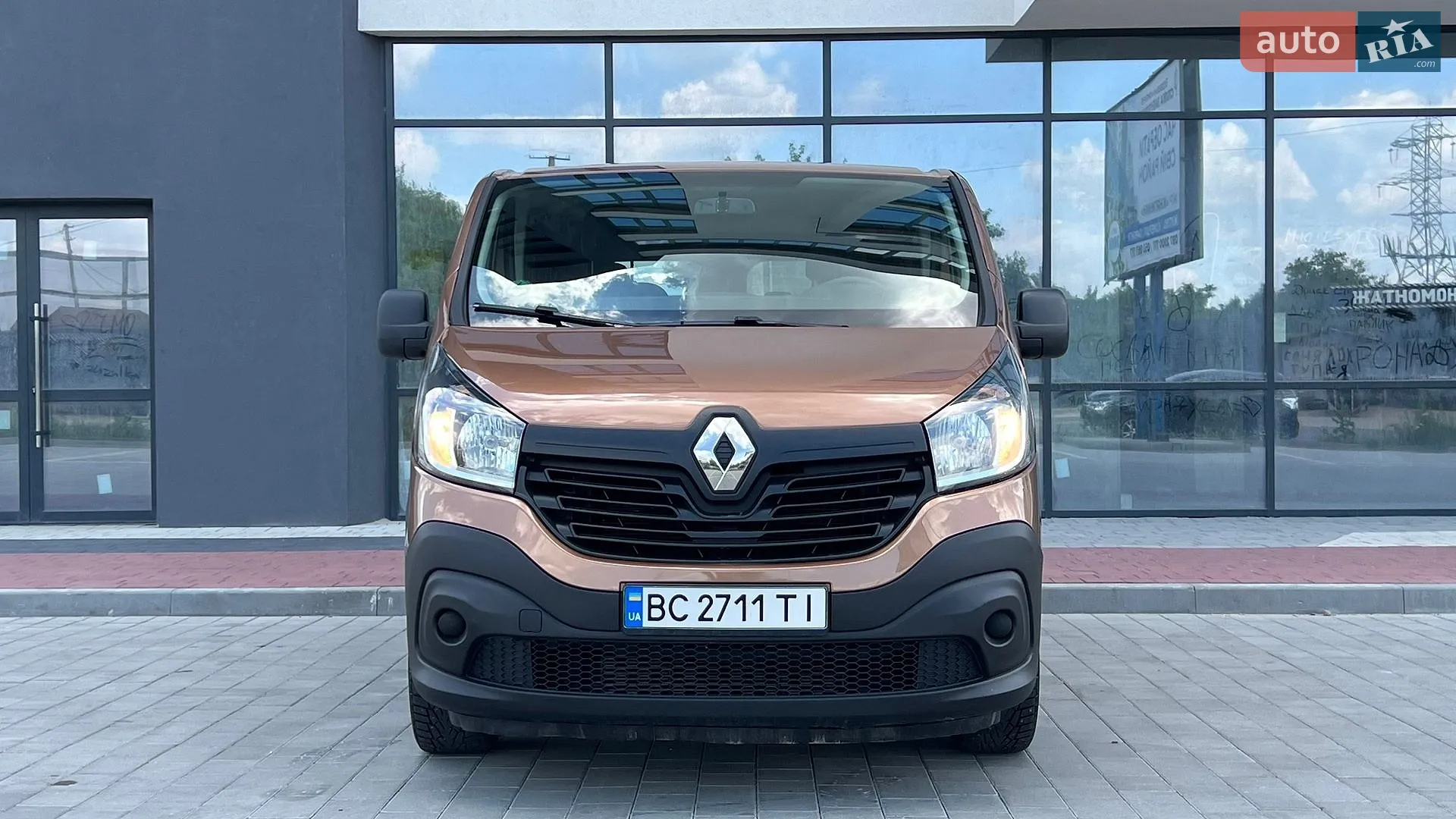 Renault Trafic 2017 VIN VF1JL000357638395 фото оголошення 3 з 5