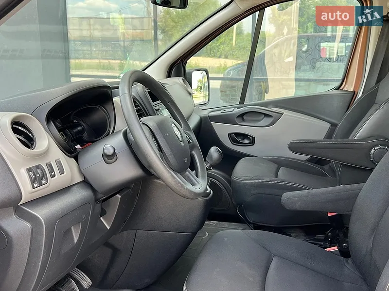 Renault Trafic 2017 VIN VF1JL000357638395 фото оголошення 19 з 67