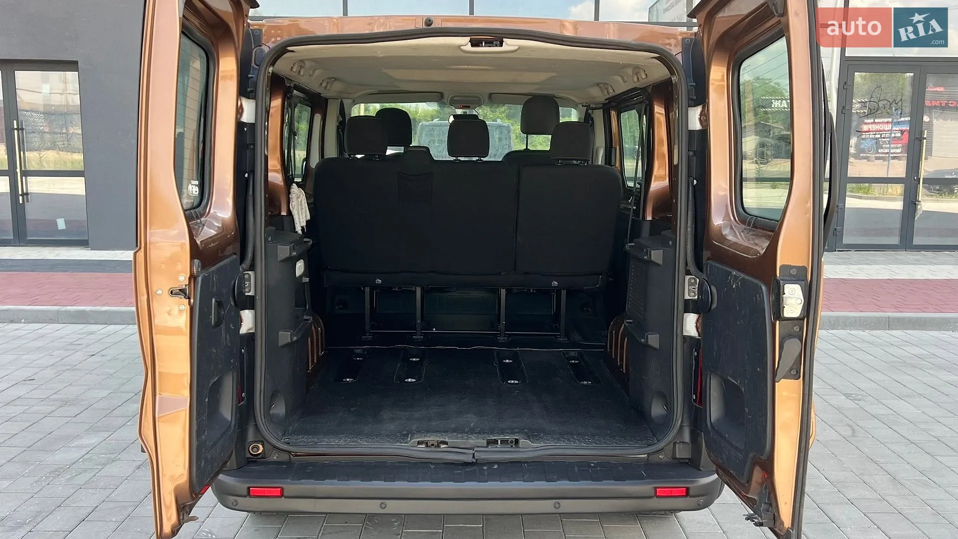 Renault Trafic 2017 VIN VF1JL000357638395 фото оголошення 23 з 35