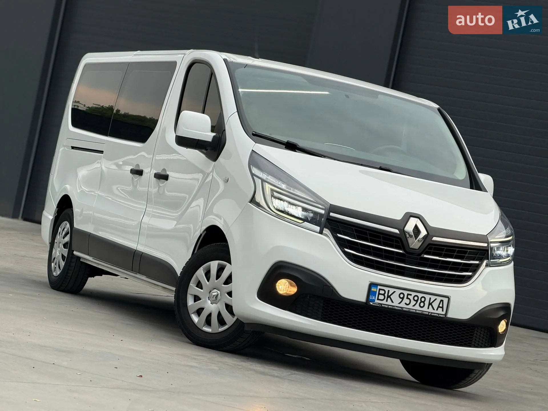2021 Renault Trafic - мініатюра 3