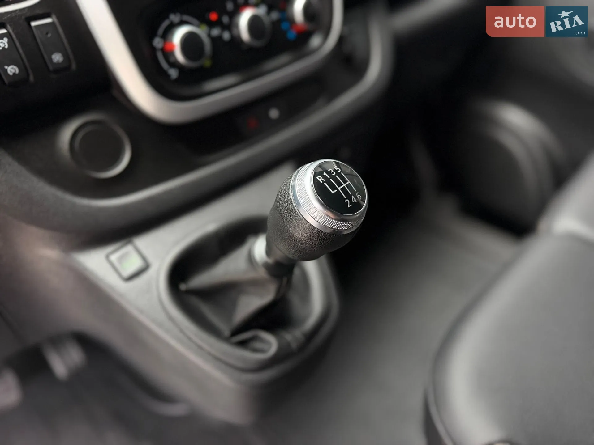 2021 Renault Trafic - мініатюра 58