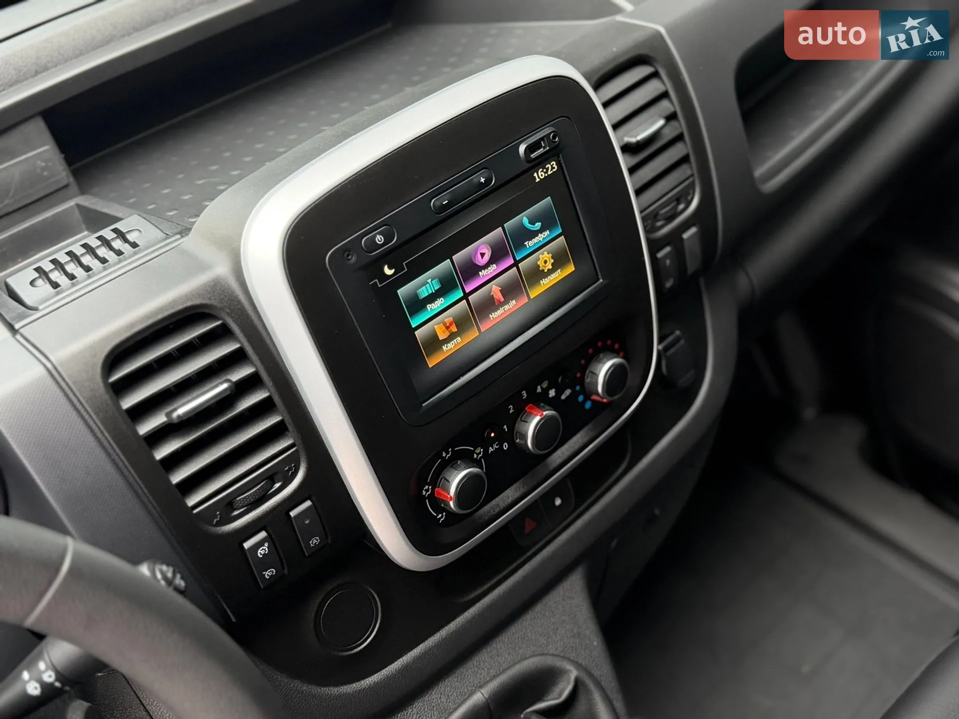 2021 Renault Trafic - мініатюра 94