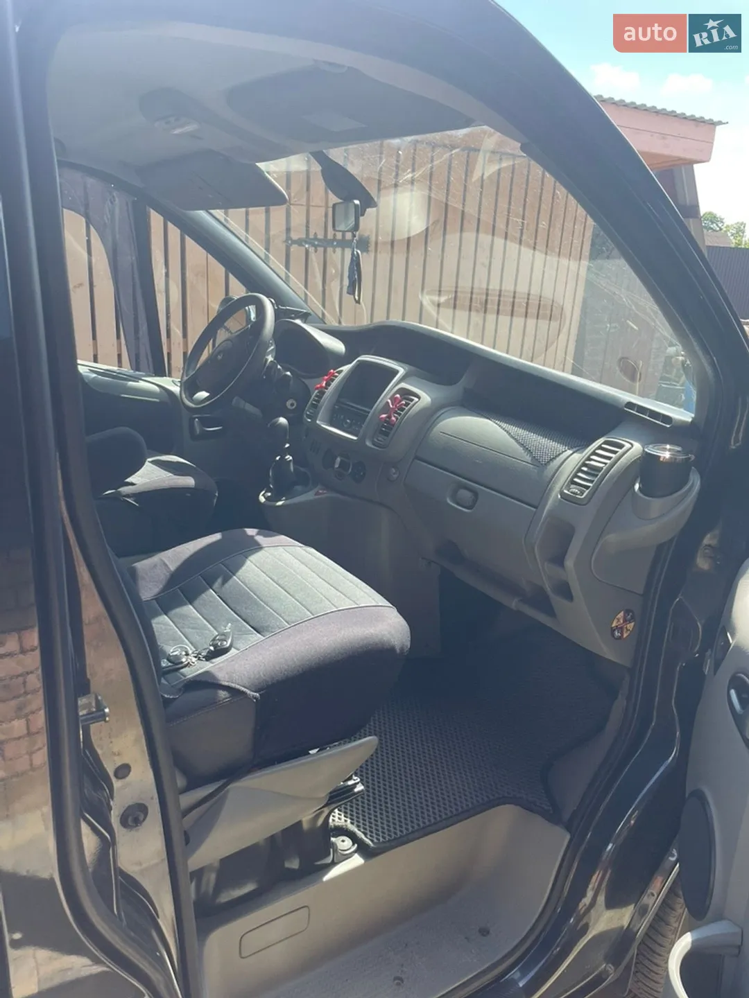 2010 Renault Trafic - мініатюра 8