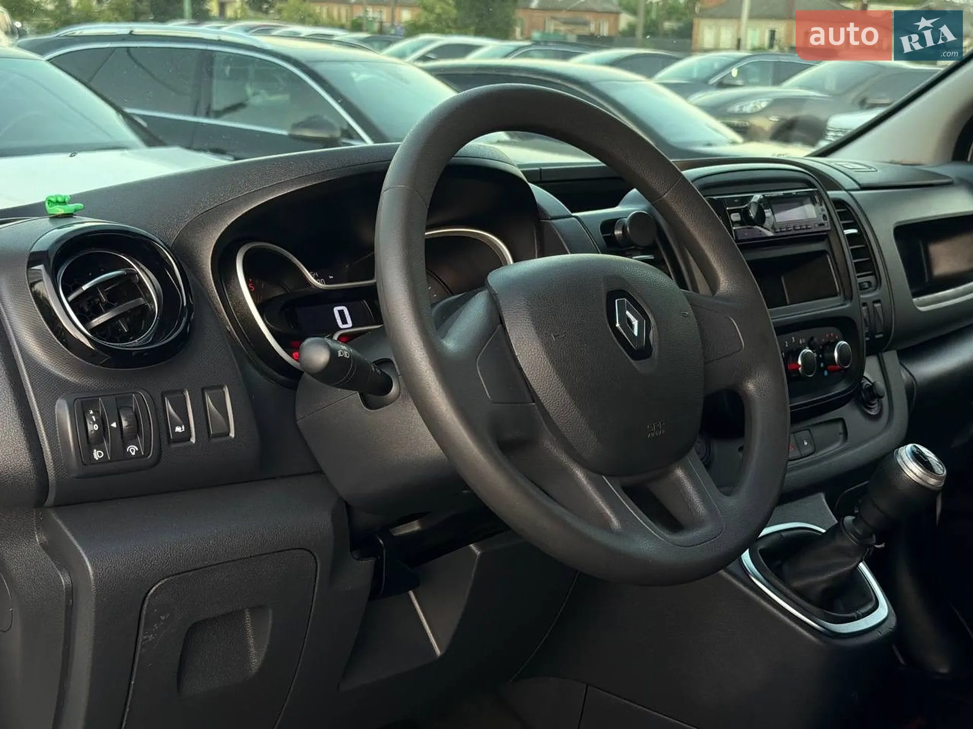 2021 Renault Trafic - мініатюра 18
