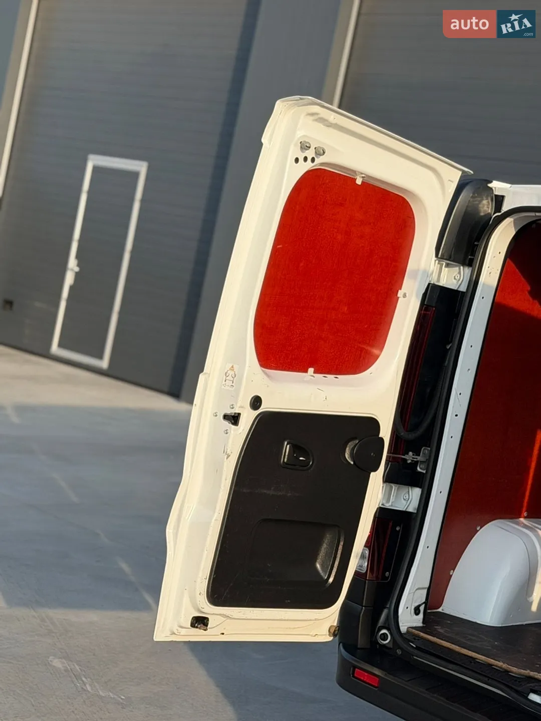 2022 Renault Trafic - мініатюра 28