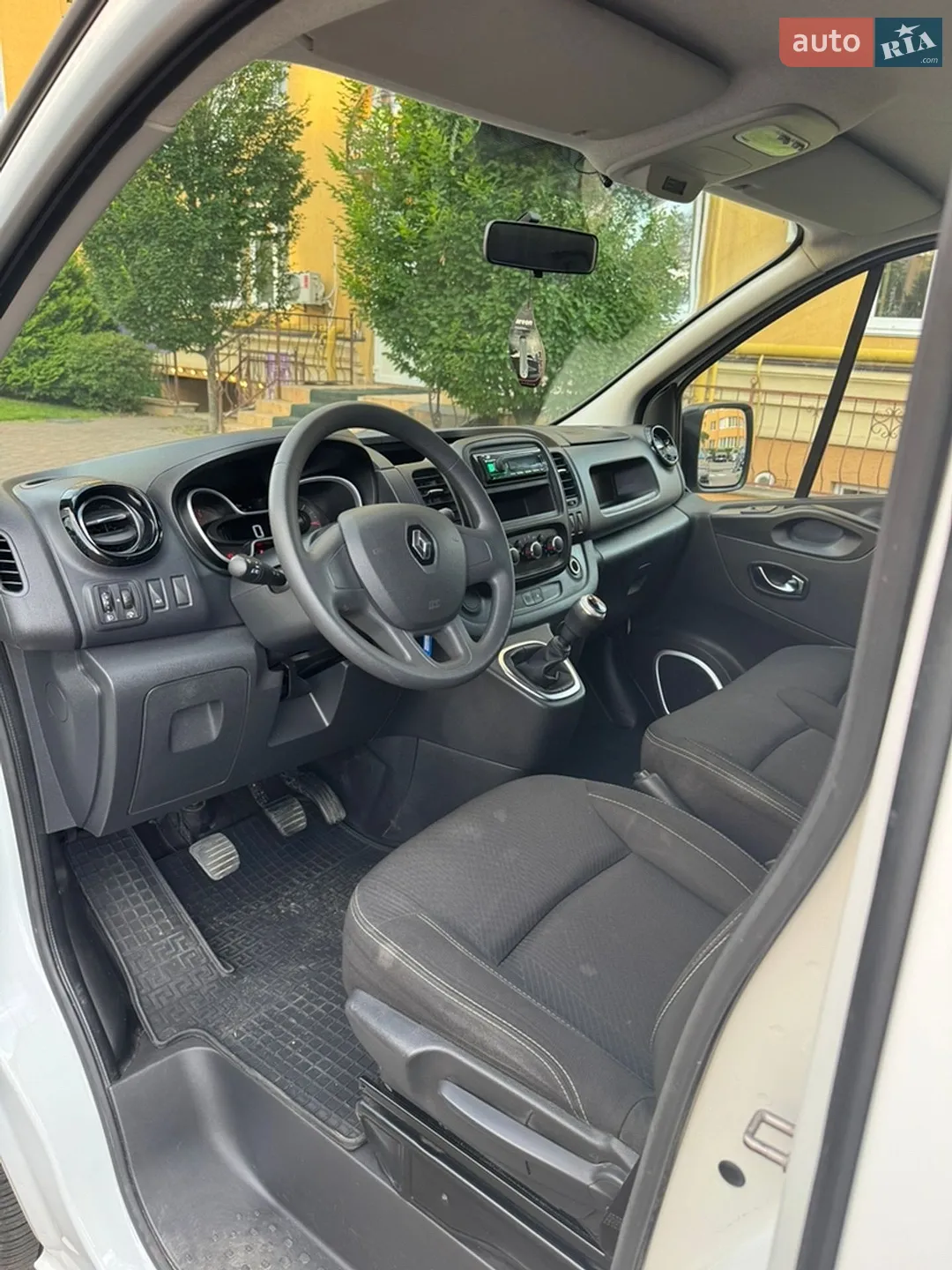2021 Renault Trafic - мініатюра 8