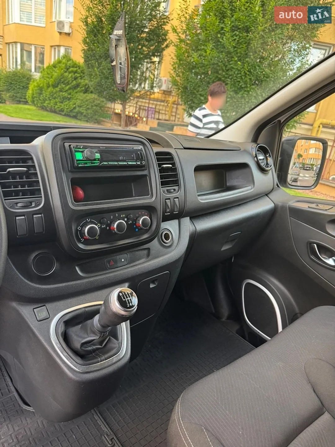 2021 Renault Trafic - мініатюра 14