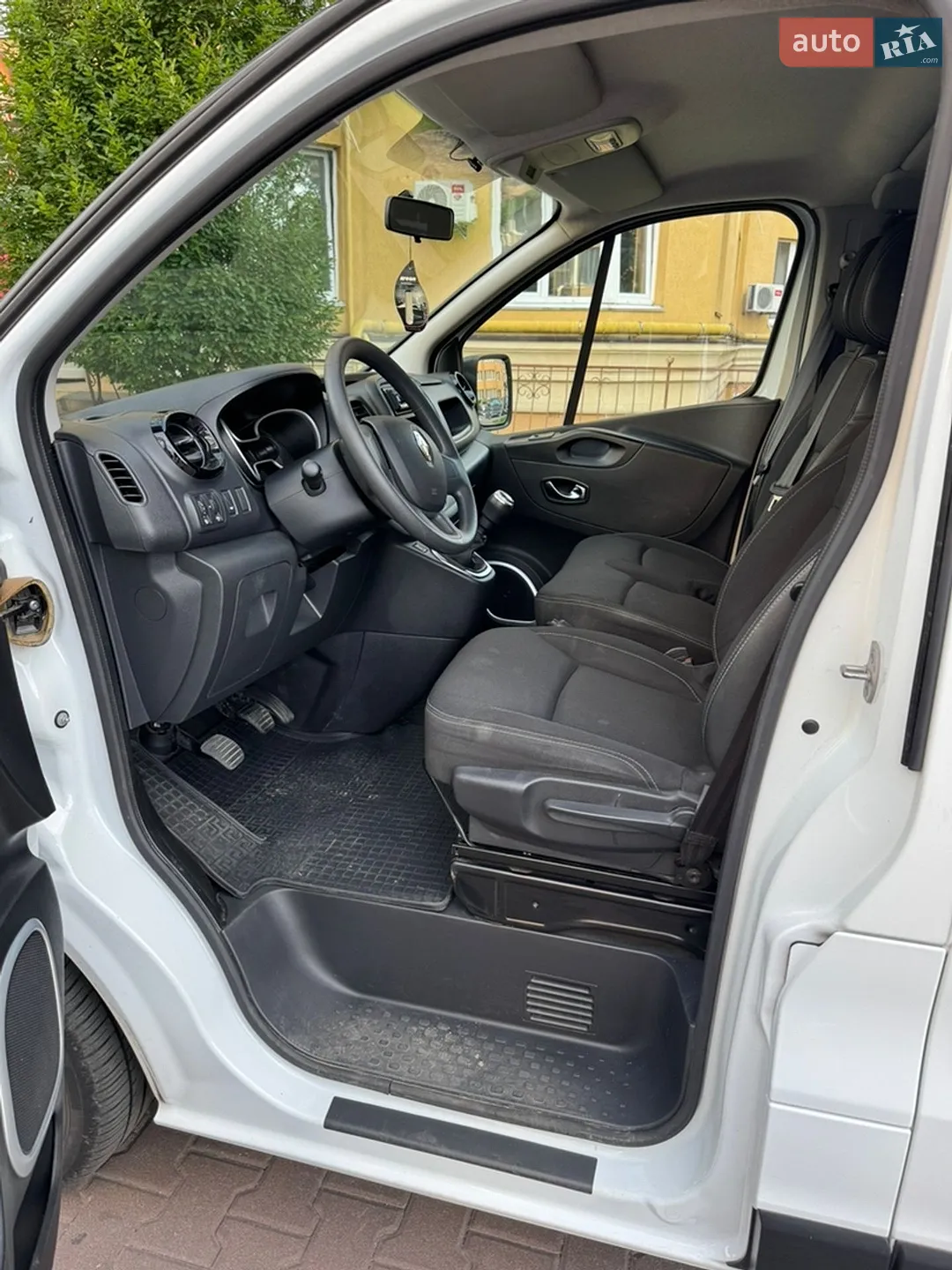 2021 Renault Trafic - мініатюра 7