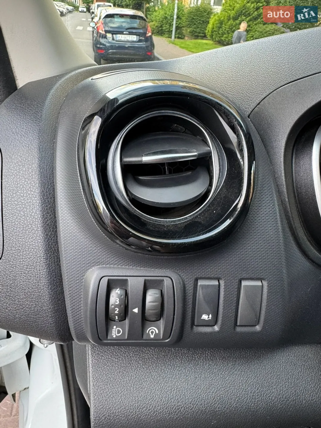 2021 Renault Trafic - мініатюра 12