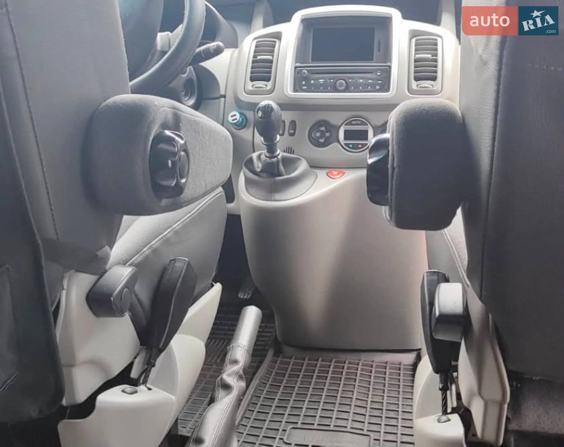 2012 Renault Trafic - мініатюра 5
