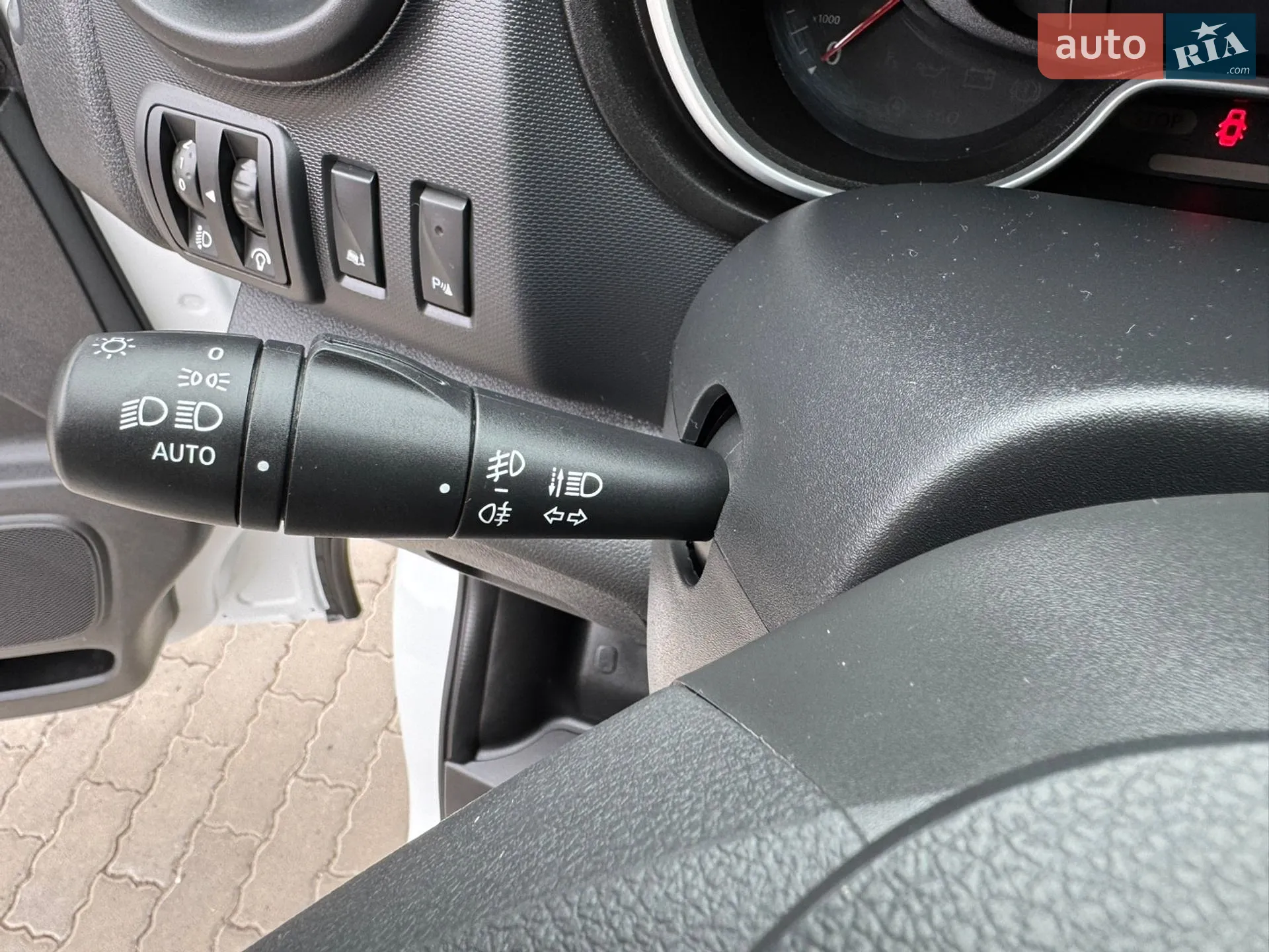 2020 Renault Trafic - мініатюра 32