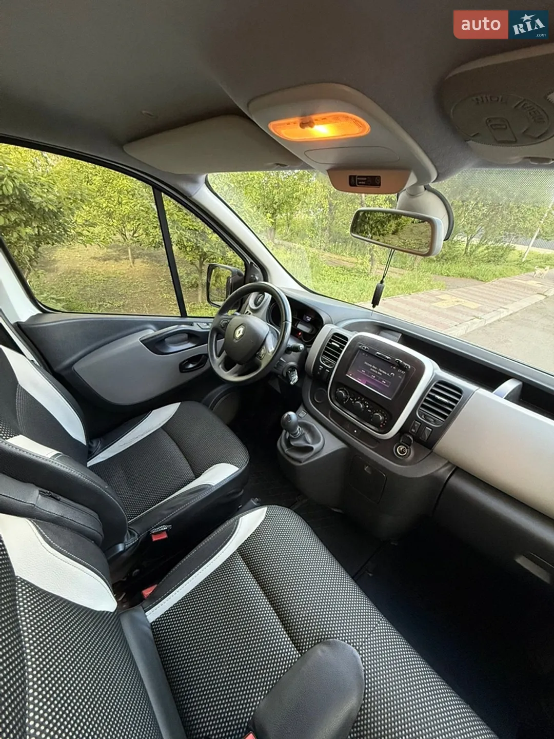 2016 Renault Trafic - мініатюра 34