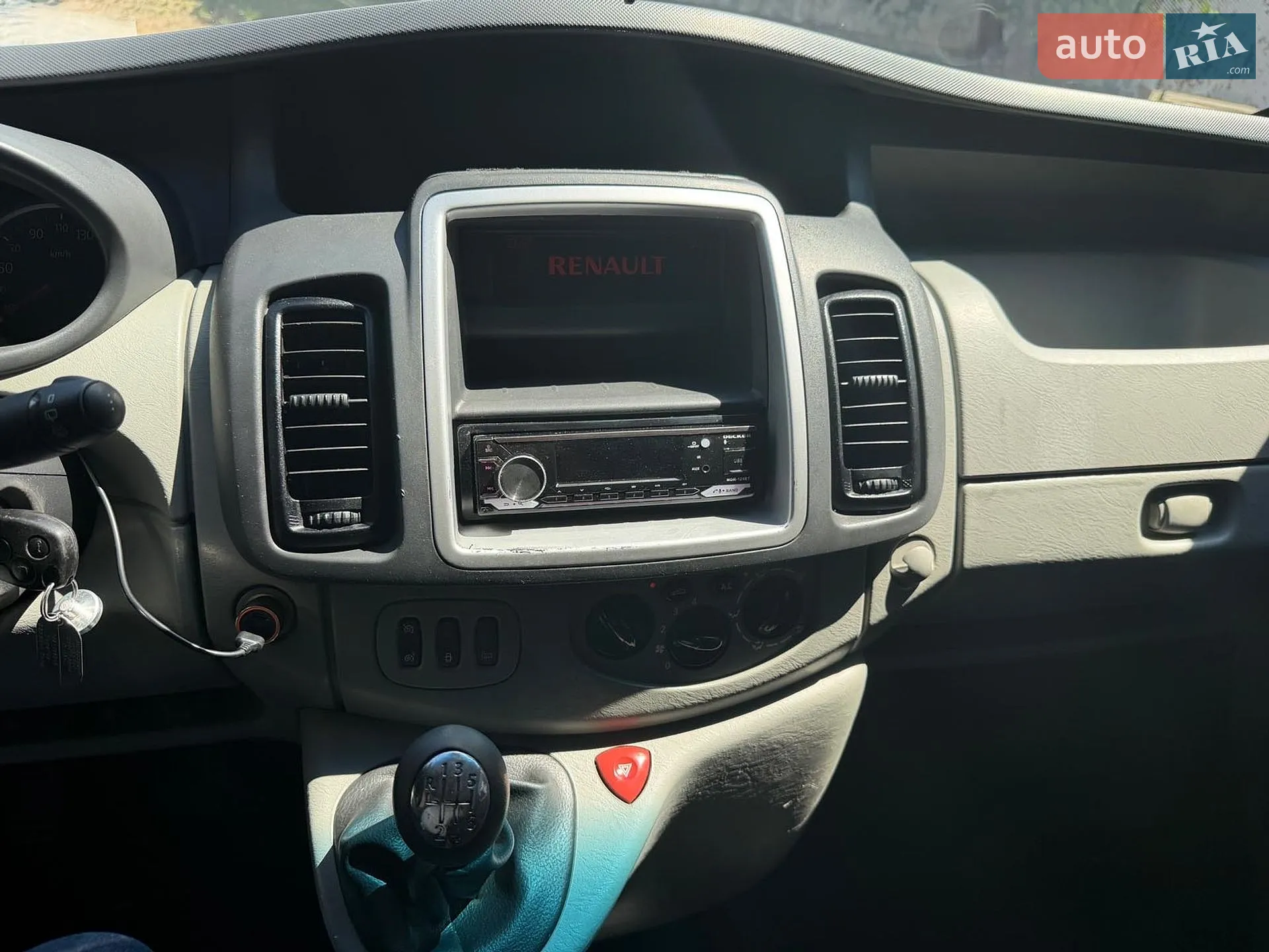2010 Renault Trafic - мініатюра 15