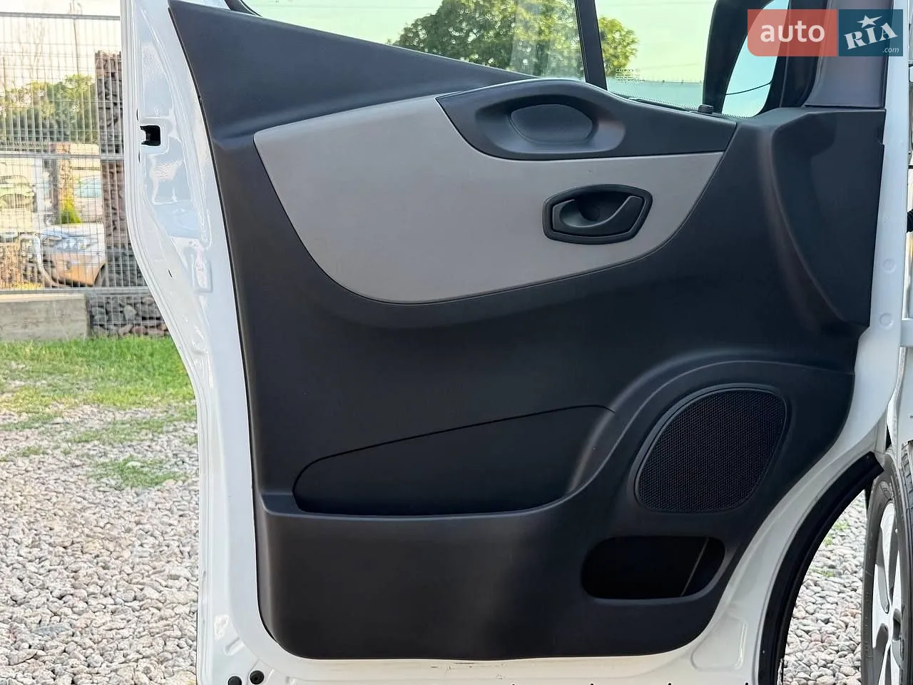 2016 Renault Trafic - мініатюра 11