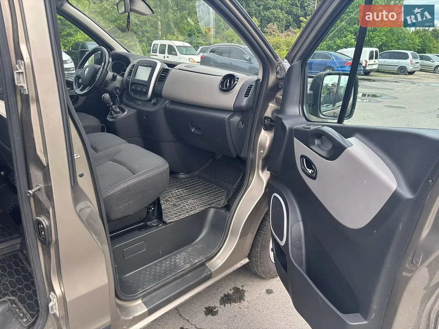 2015 Renault Trafic - мініатюра 21