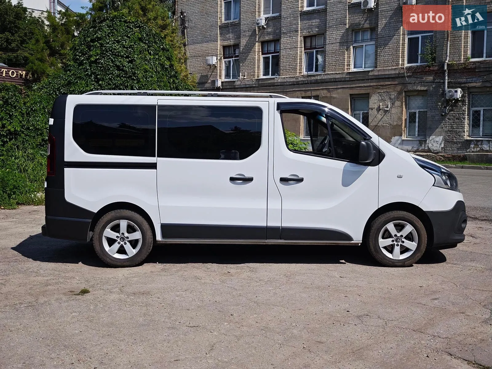 2021 Renault Trafic - мініатюра 9