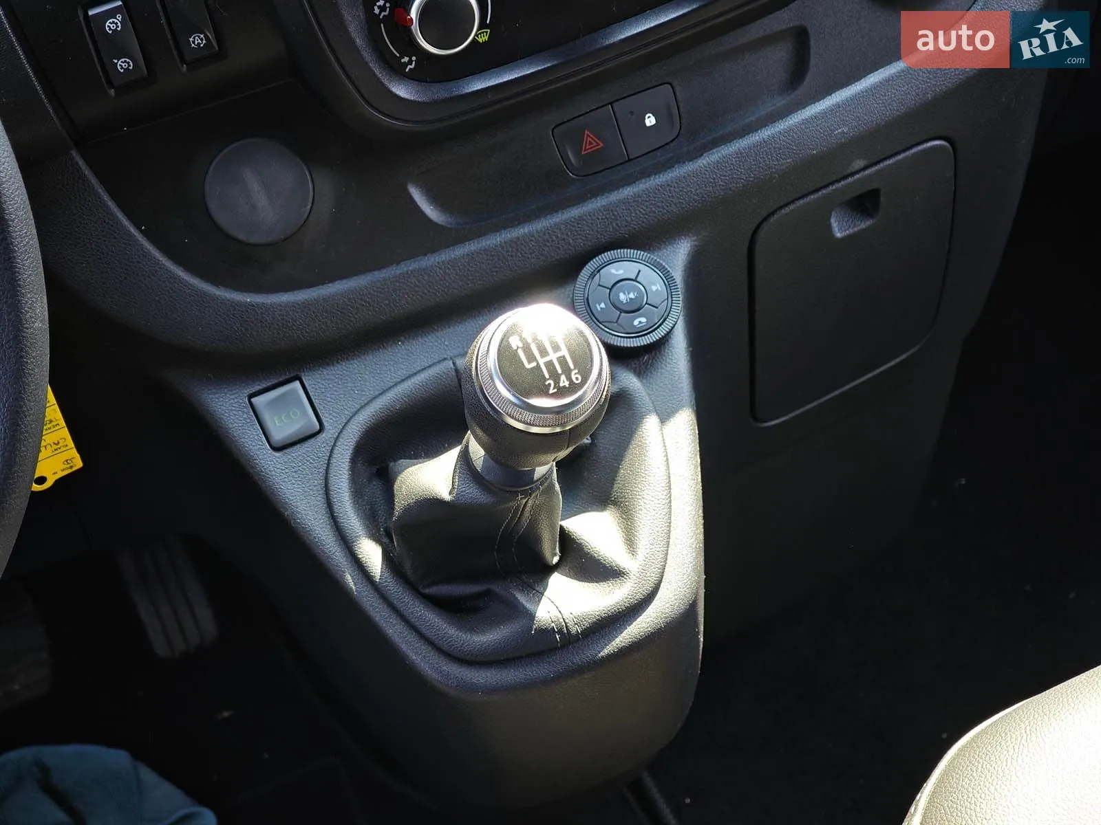 2021 Renault Trafic - мініатюра 17