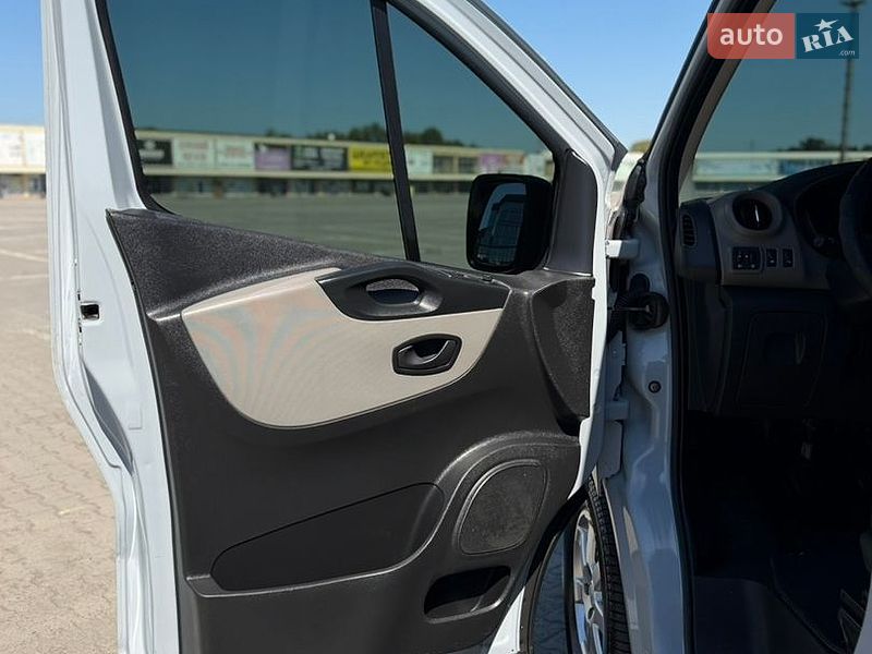 Минивэн Renault Trafic 2018 в Черновцах
