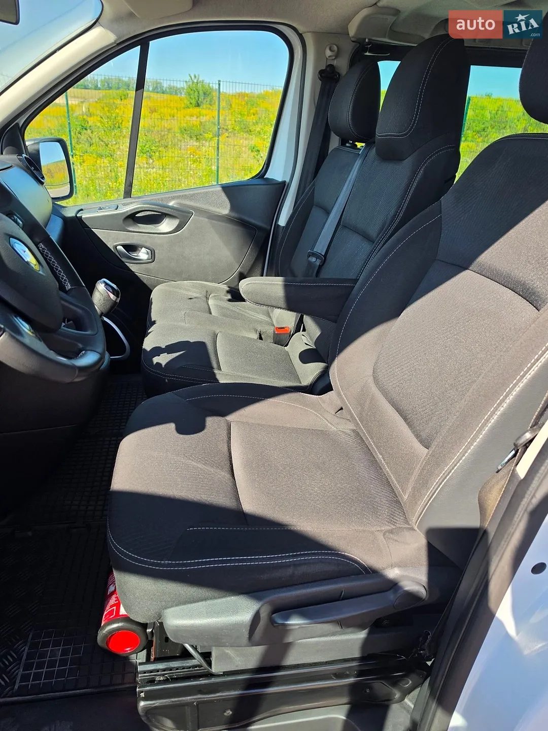 2020 Renault Trafic - мініатюра 8