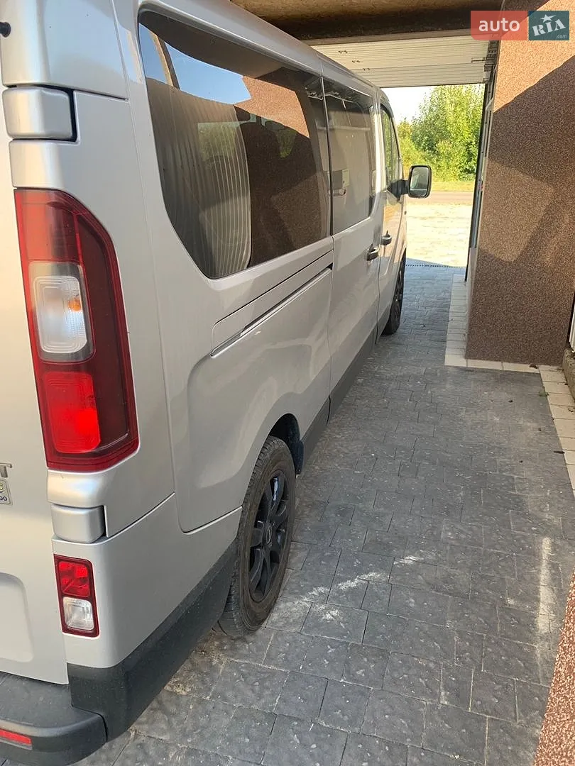 2017 Renault Trafic - мініатюра 3