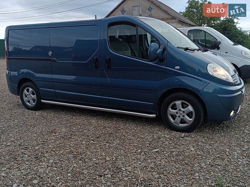 Мінівен Renault Trafic 2013 в Дубні