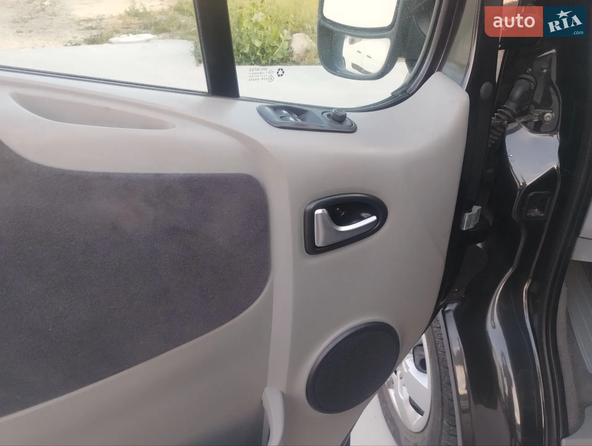 2011 Renault Trafic - мініатюра 10