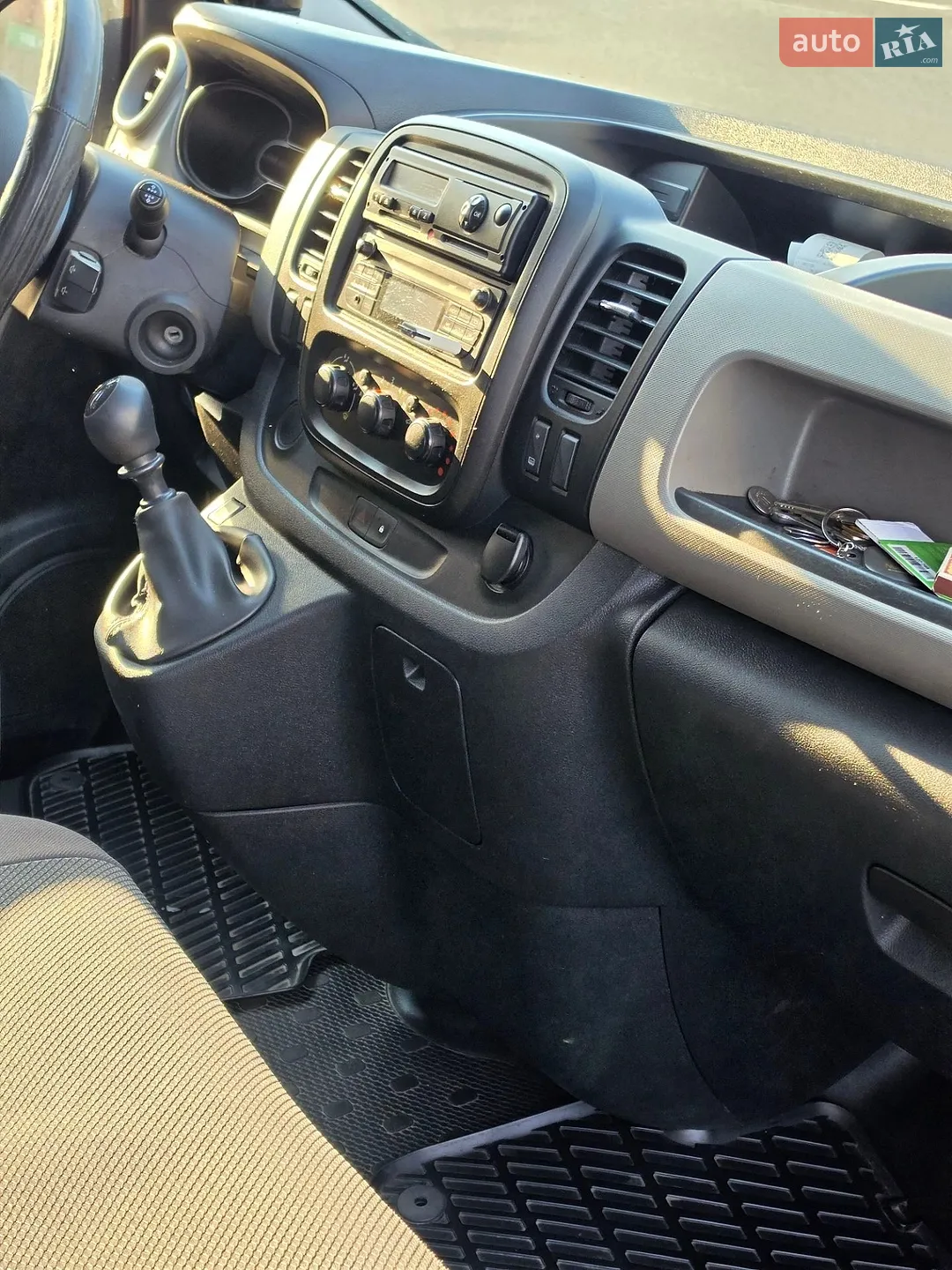 2015 Renault Trafic - мініатюра 16