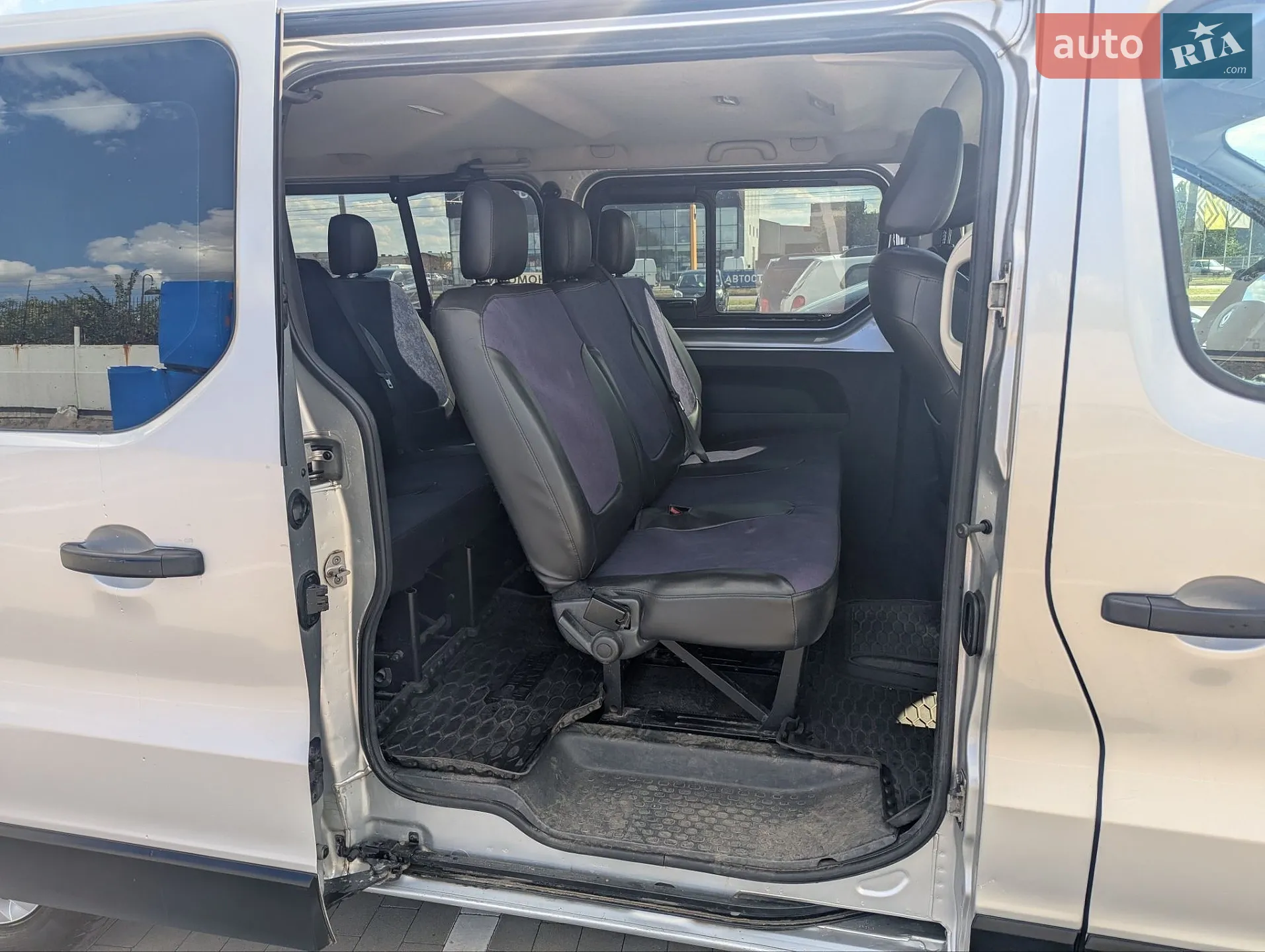 2015 Renault Trafic - мініатюра 13