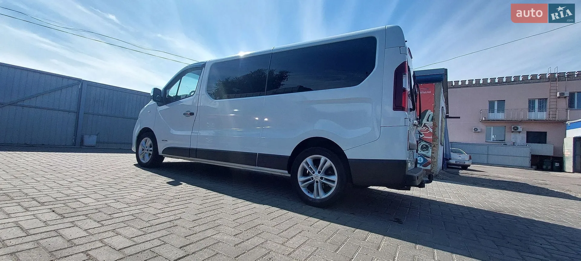 2015 Renault Trafic - мініатюра 14
