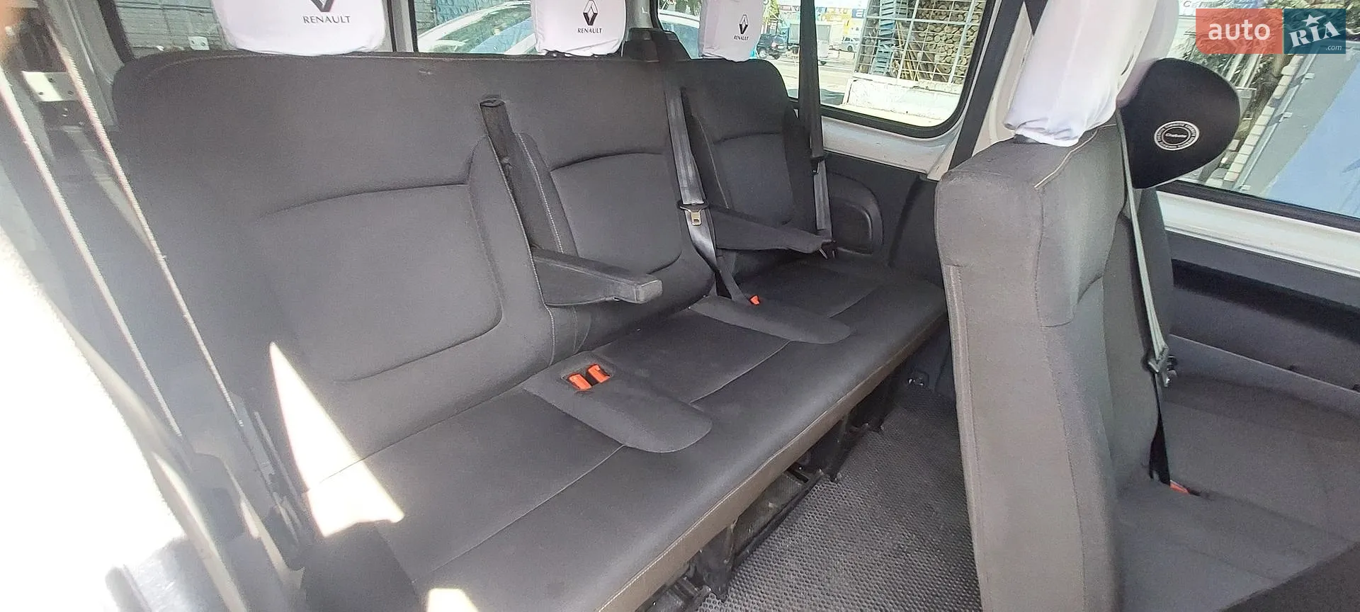 2015 Renault Trafic - мініатюра 27