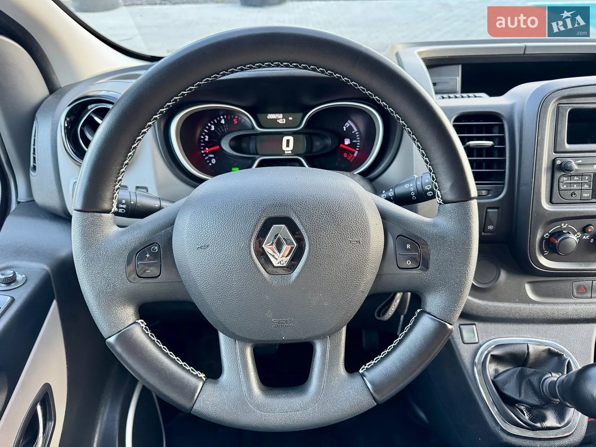 2017 Renault Trafic - мініатюра 22