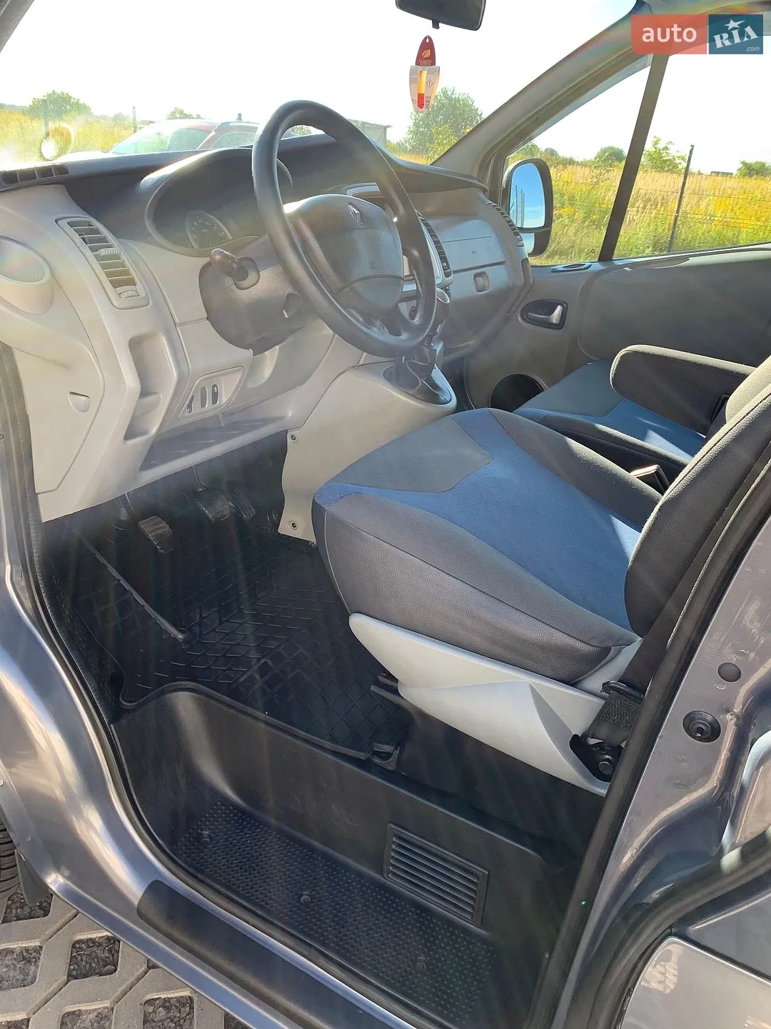2012 Renault Trafic - мініатюра 12