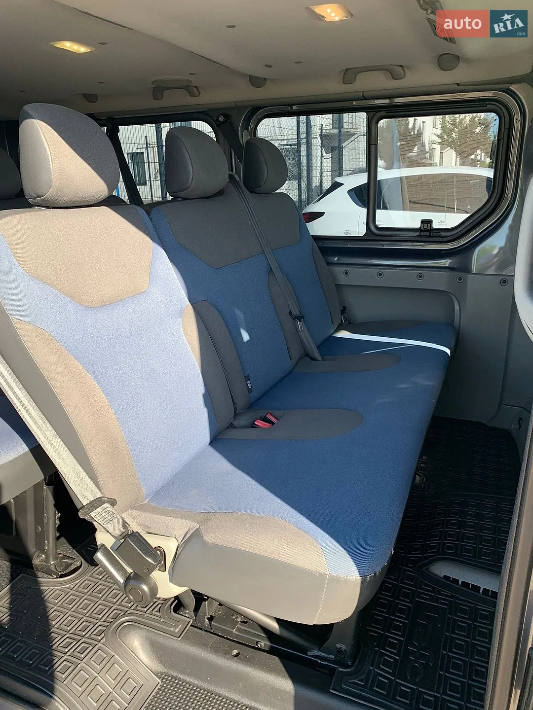2012 Renault Trafic - мініатюра 17