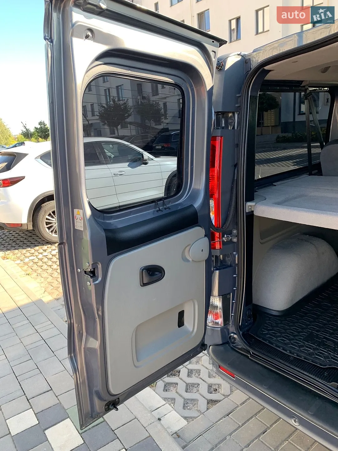 2012 Renault Trafic - мініатюра 24