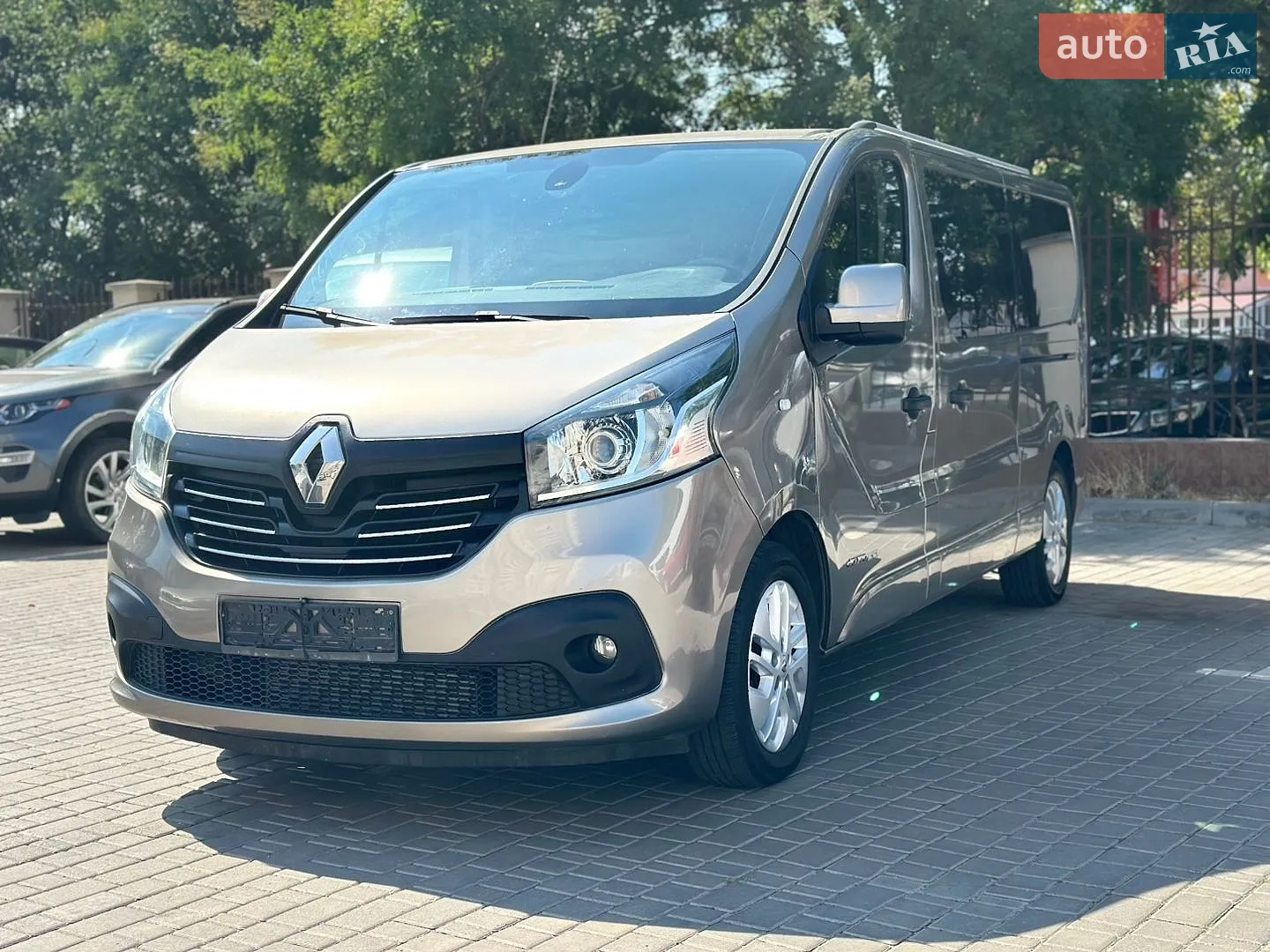 2016 Renault Trafic - мініатюра 3