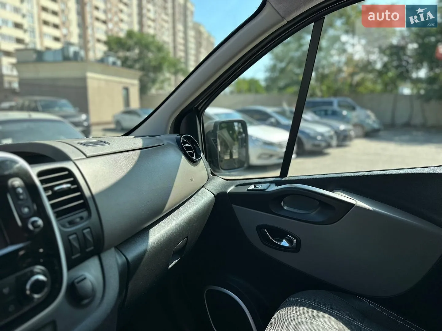 2016 Renault Trafic - мініатюра 10