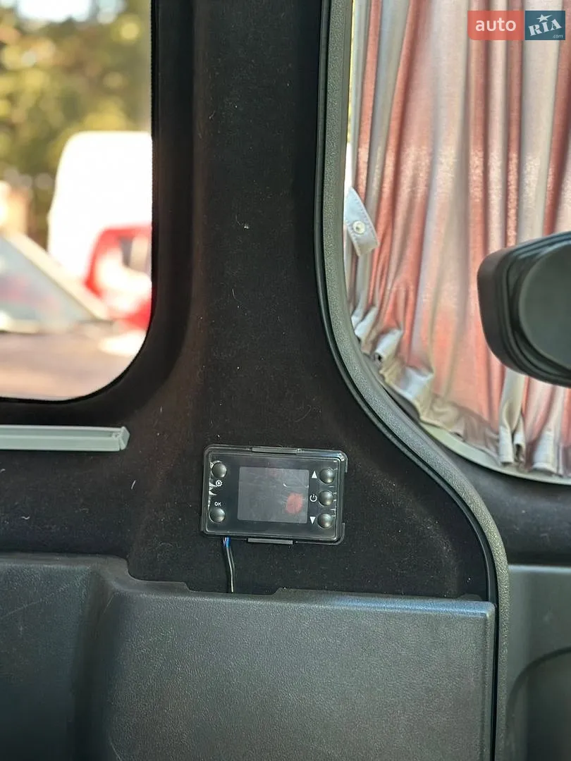 2016 Renault Trafic - мініатюра 13