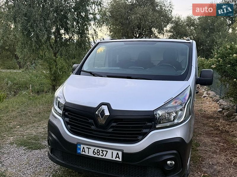 Renault Trafic 2015