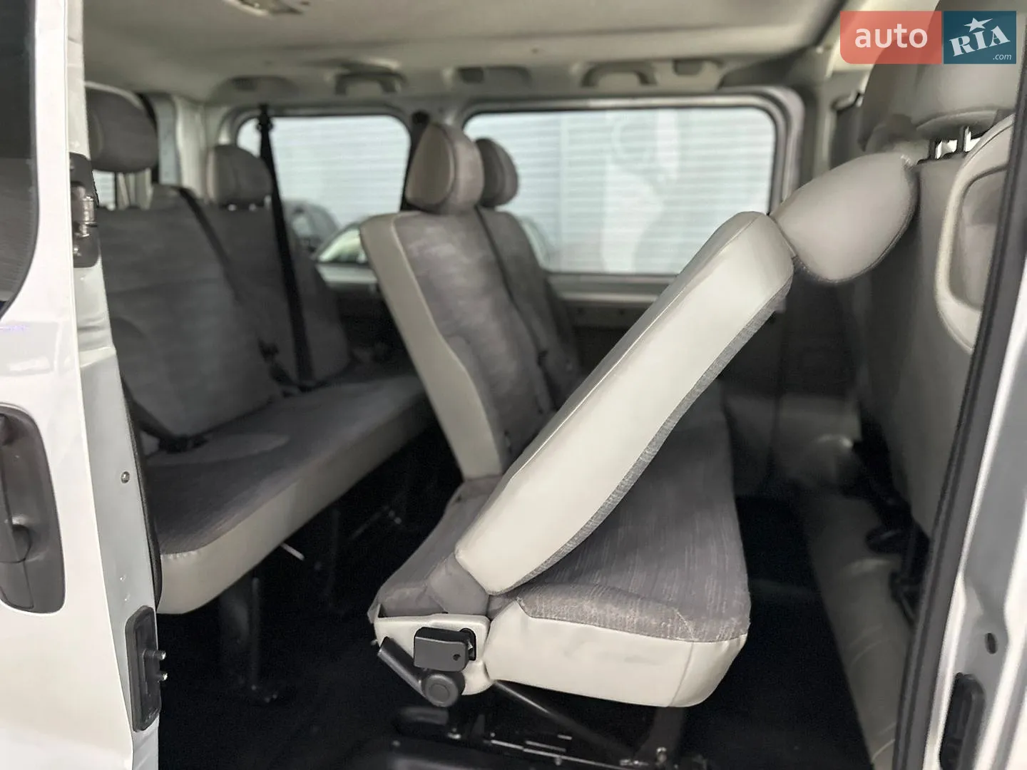 2011 Renault Trafic - мініатюра 25