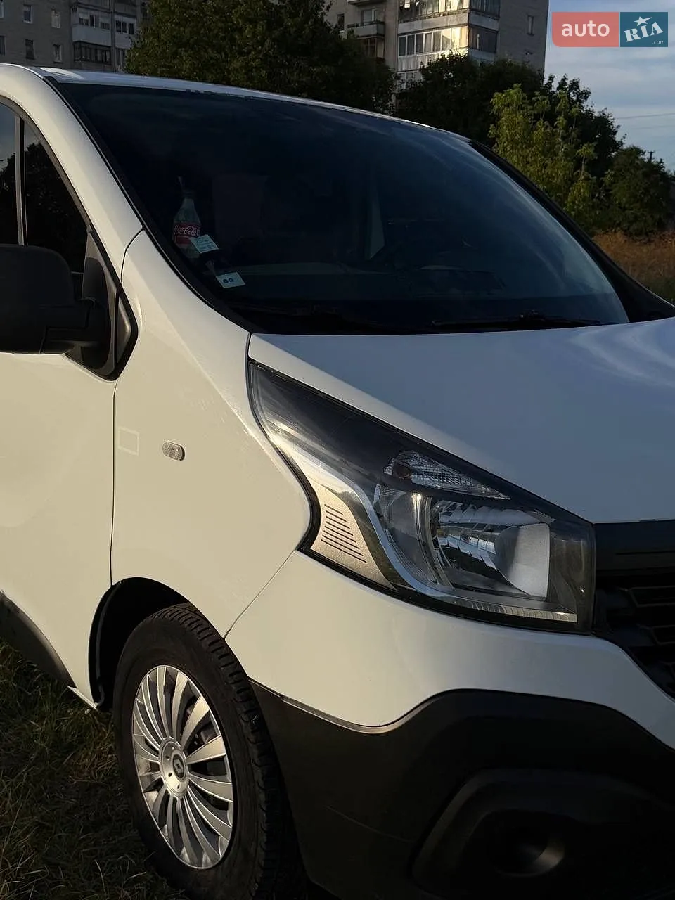2016 Renault Trafic - мініатюра 2