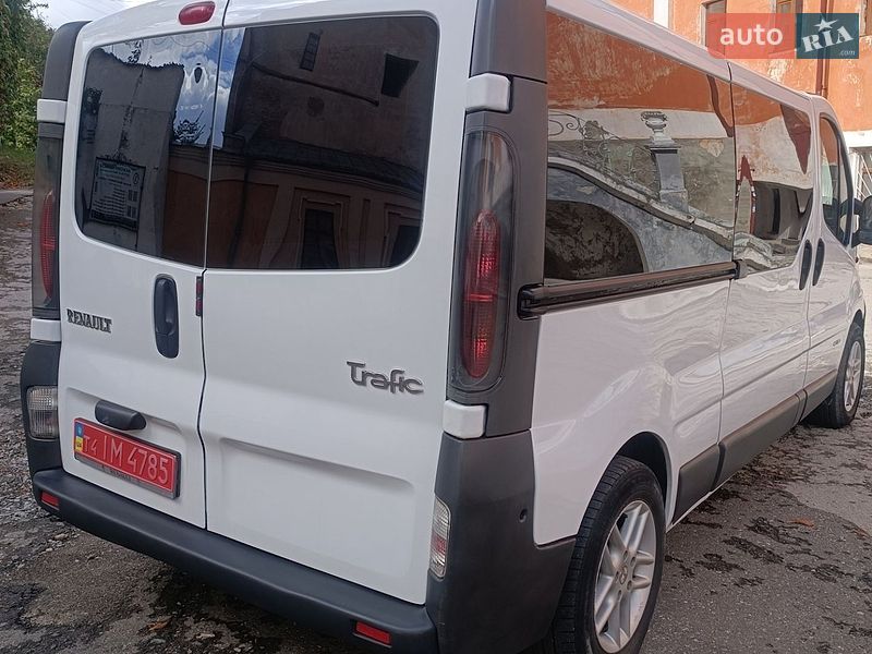 Мінівен Renault Trafic 2004 в Кременці