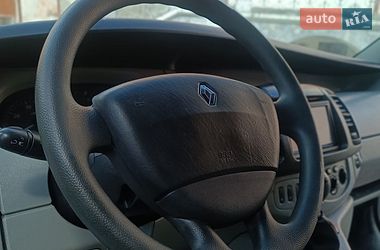 Мінівен Renault Trafic 2004 в Кременці