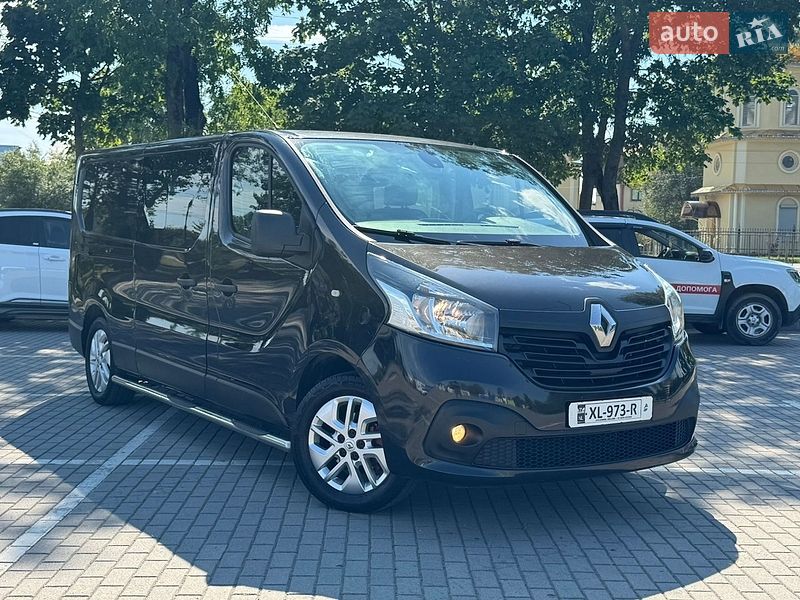 Мінівен Renault Trafic 2015 в Коломиї