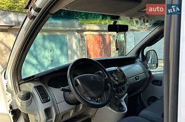 Минивэн Renault Trafic 2004 в Каменец-Подольском