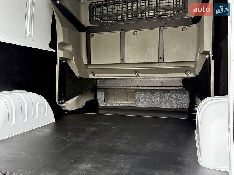 Минивэн Renault Trafic 2023 в Киеве фото 61 Минивэн Renault Trafic 2023 в Киеве
