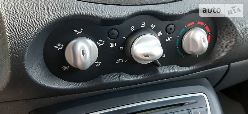 Купе Renault Twingo 2010 в Чернігові