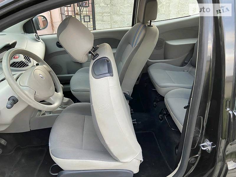 Хетчбек Renault Twingo 2008 в Стрию