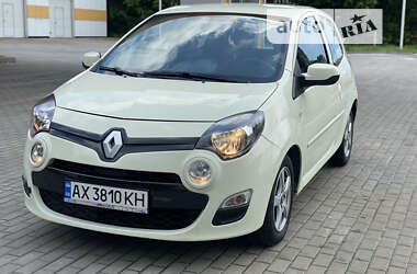 Хэтчбек Renault Twingo 2012 в 