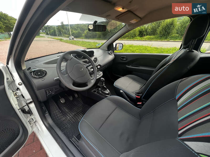 Хэтчбек Renault Twingo 2013 в Трускавце